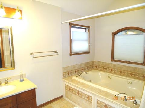 895 Springhill Cir, Naperville, IL 60563 photo 21