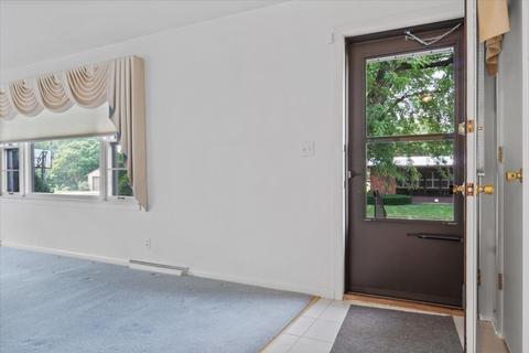 2007 Benjamin Ln, Bloomington, IL 61701 photo 4