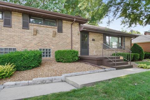 2007 Benjamin Ln, Bloomington, IL 61701 photo 3
