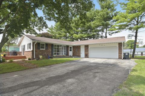 102 E Benham St, Tolono, IL 61880 photo 1
