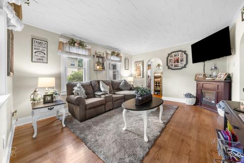 1180 Morton Ave, Elgin, IL 60120 photo 5
