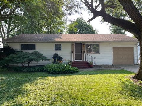 1101 Maplepark Dr, Champaign, IL 61821 photo 1