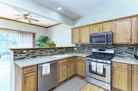 303 Bay Dr, Itasca, IL 60143 photo 14
