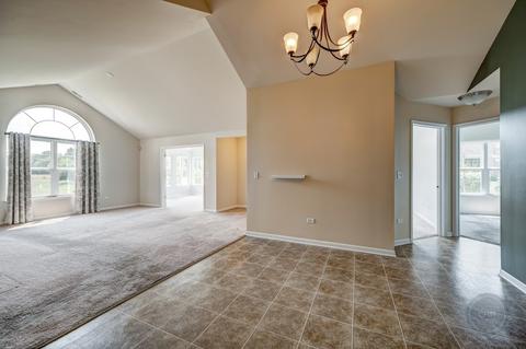 16613 Fox Run Cir, Plainfield, IL 60586 photo 13