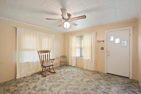 203 E Griggs St, Mansfield, IL 61854 photo 2