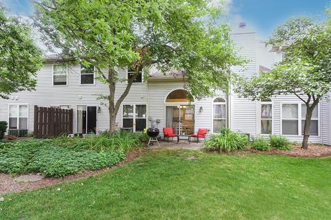 748 Ripple Brook Ln, Elgin, IL 60120 photo 22