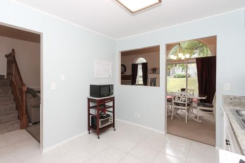 748 Ripple Brook Ln, Elgin, IL 60120 photo 11