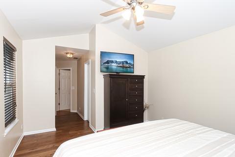 748 Ripple Brook Ln, Elgin, IL 60120 photo 17
