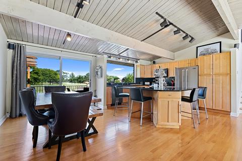 643 Fairway Dr, Glenview, IL 60025 photo 7