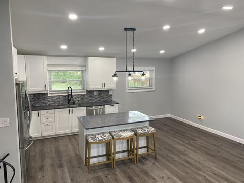 2985 Fox Hill Rd, Aurora, IL 60504 photo 3