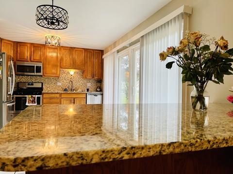 50 Waverly Dr, Elgin, IL 60120 photo 4