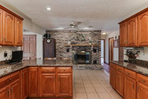 2260 E 1950 North Rd, Danvers, IL 61732 photo 12