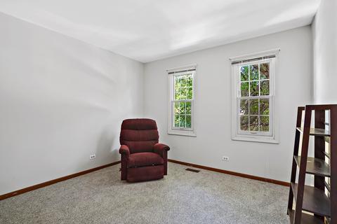 726 Berwick Pl, Roselle, IL 60172 photo 14
