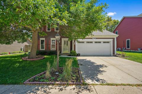 726 Berwick Pl, Roselle, IL 60172 photo 1