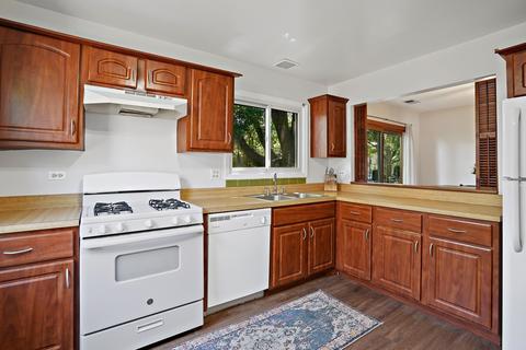 726 Berwick Pl, Roselle, IL 60172 photo 4
