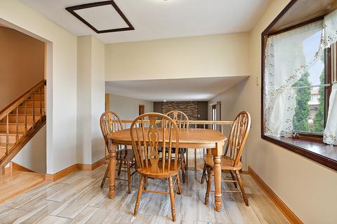 15739 Jon Rd, Oak Forest, IL 60452 photo 14