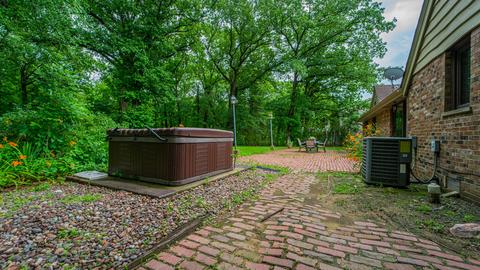 2052 E Hickory St, Crete, IL 60417 photo 36