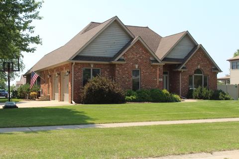 20 Junior Dr, Sandwich, IL 60548 photo 1