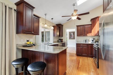 16 Kyle Ct, Willowbrook, IL 60527 photo 9