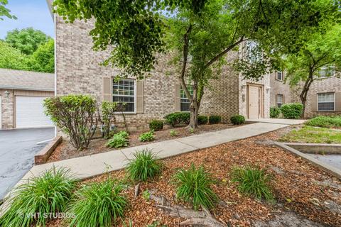 1944 Matthew Ct #A, Elgin, IL 60123 photo 2
