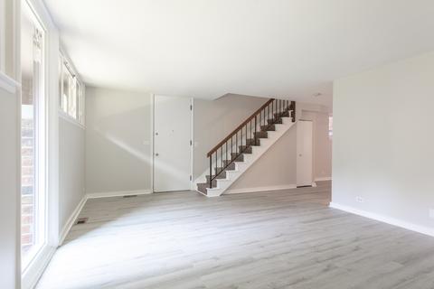 820 S May St #E, Chicago, IL 60607 photo 8