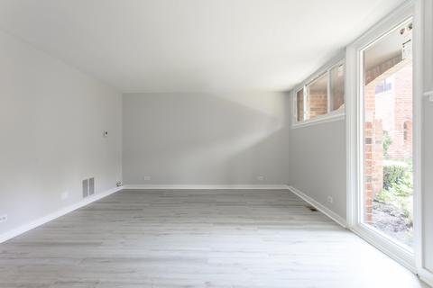 820 S May St #E, Chicago, IL 60607 photo 10