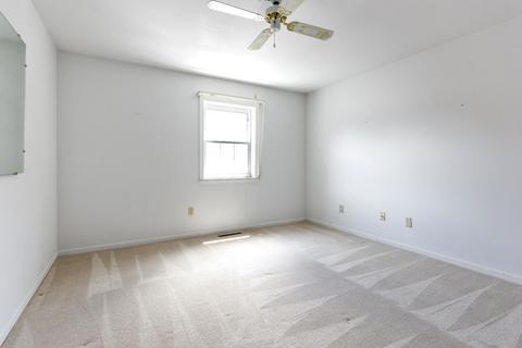 1090 S Nelson Ave #8, Kankakee, IL 60901 photo 10