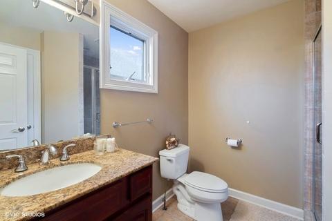 1057 Linden Ave, Deerfield, IL 60015 photo 23