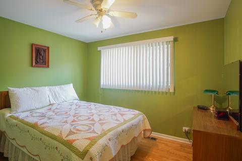 385 S Wolf Rd, Wheeling, IL 60090 photo 6