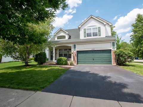 2103 Periwinkle Ln, Naperville, IL 60540 photo 1