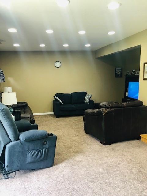 550 Geronimo St, Hoffman Estates, IL 60169 photo 9
