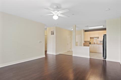 620 Mchenry Rd #206, Wheeling, IL 60090 photo 4