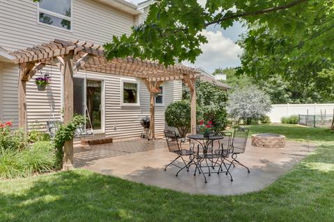 25 Cameron Ct, Bloomington, IL 61704 photo 8