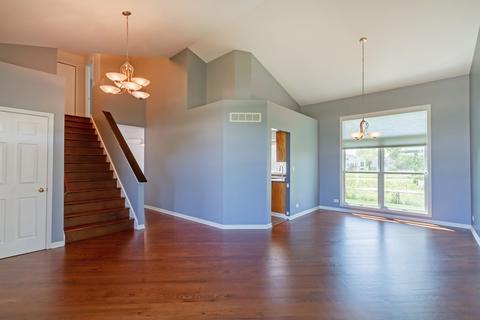 370 Sundance Dr, Bartlett, IL 60103 photo 3