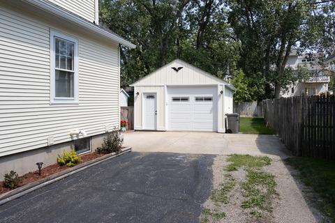 585 Kirk Ave, Elgin, IL 60120 photo 21
