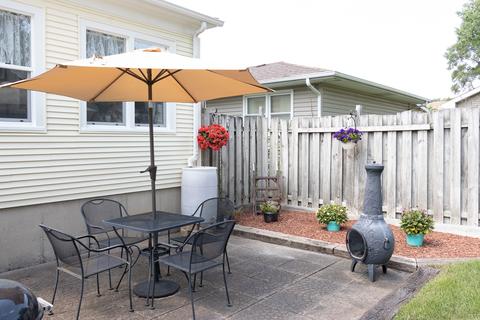 585 Kirk Ave, Elgin, IL 60120 photo 19