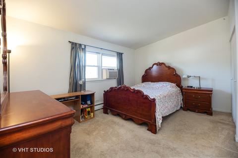 8815 Robin Dr #B, Des Plaines, IL 60016 photo 6