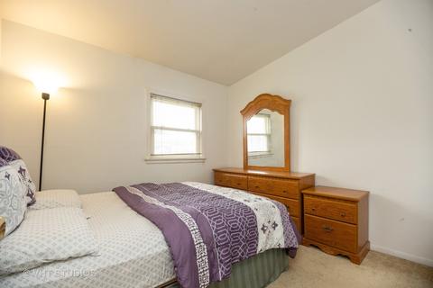 8815 Robin Dr #B, Des Plaines, IL 60016 photo 7