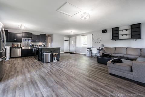 216 State St, Maple Park, IL 60151 photo 9