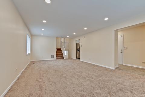 2545 Emerson St, Des Plaines, IL 60016 photo 6
