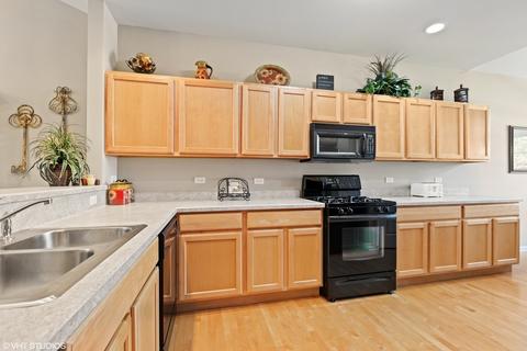 871 Eineke Blvd, Algonquin, IL 60102 photo 6