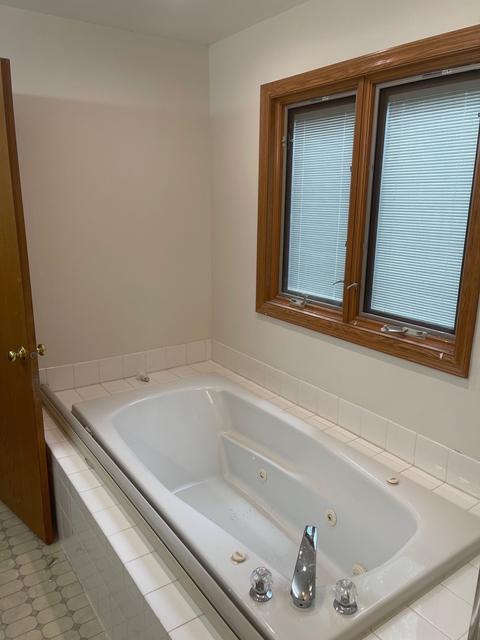 85 Erin Dr, Cary, IL 60013 photo 16