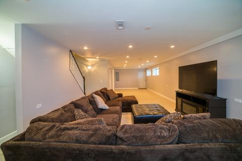 601 E 88th Pl, Chicago, IL 60619 photo 25