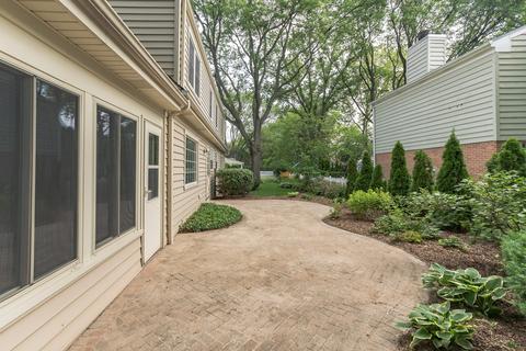2135 Butternut Ln, Northbrook, IL 60062 photo 32