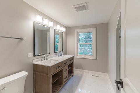 2135 Butternut Ln, Northbrook, IL 60062 photo 17