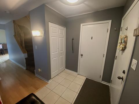 316 Forestway Ln, Wheeling, IL 60090 photo 2