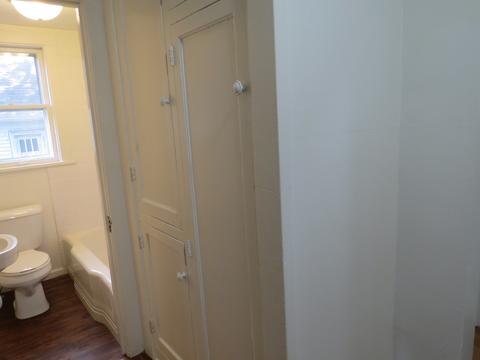 372 Hendee St, Elgin, IL 60123 photo 9