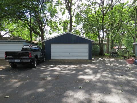 372 Hendee St, Elgin, IL 60123 photo 5
