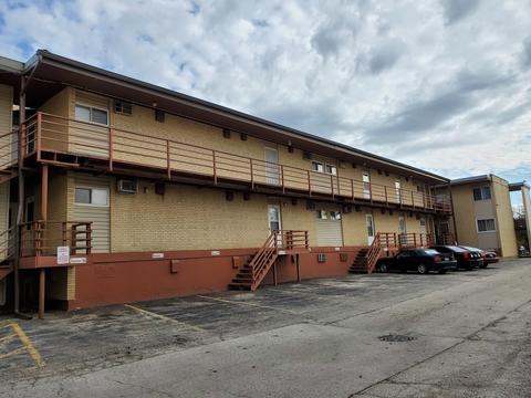 605 N Wolf Rd #B10, Hillside, IL 60162 photo 1