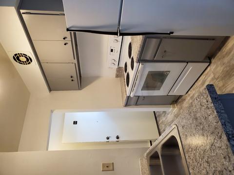 605 N Wolf Rd #B10, Hillside, IL 60162 photo 5